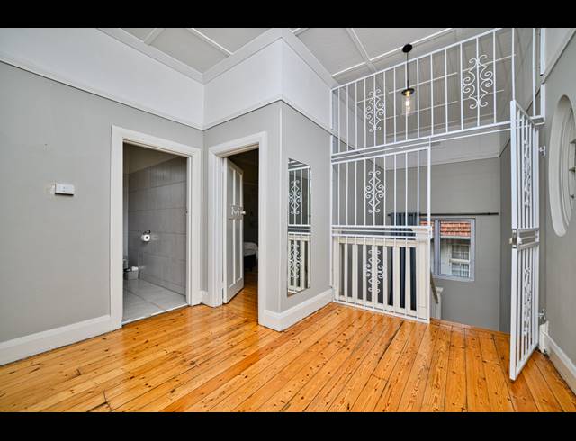 5 BEDROOM HOUSE FOR SALE IN GLENWOOD